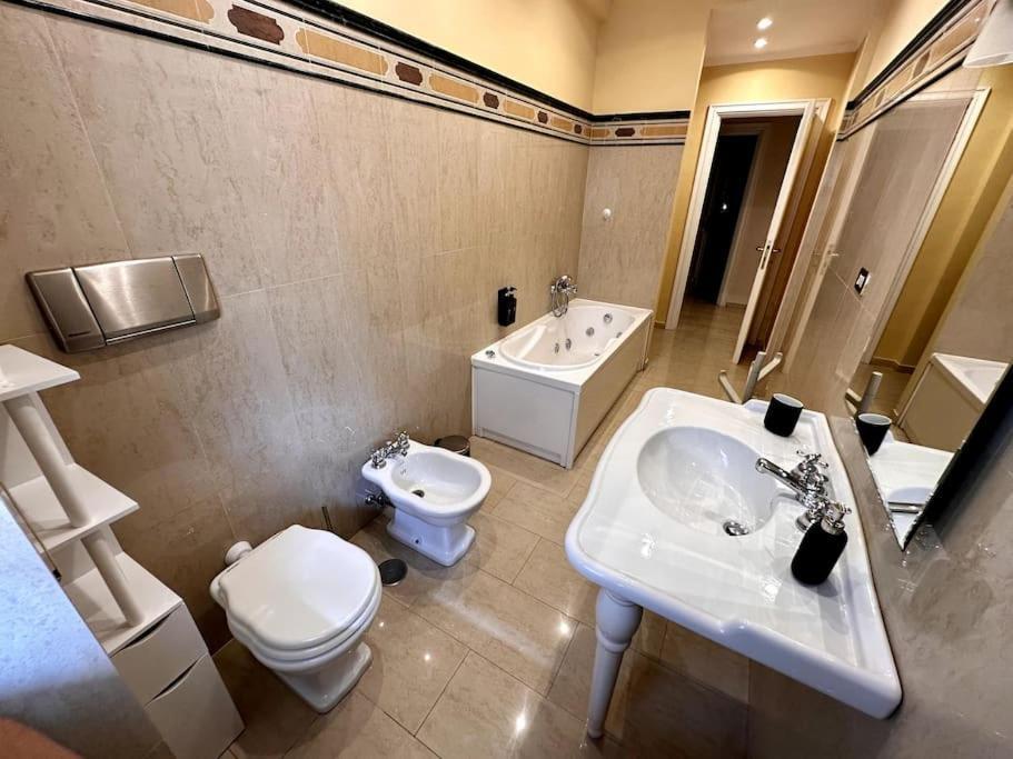Luxurious Flat Close To The Vatican/Metro โรม ภายนอก รูปภาพ